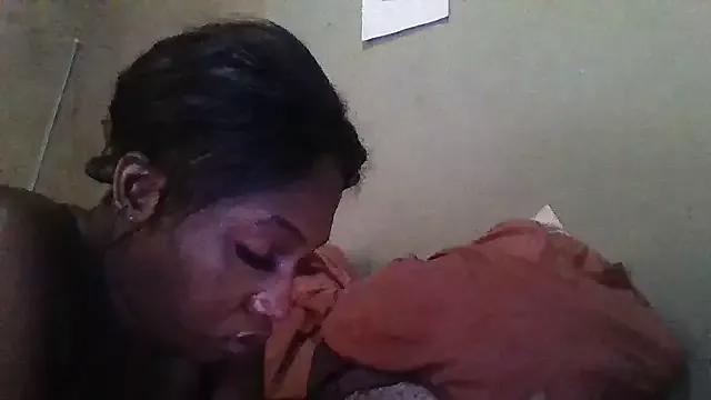 Moorella1 on StripChat 