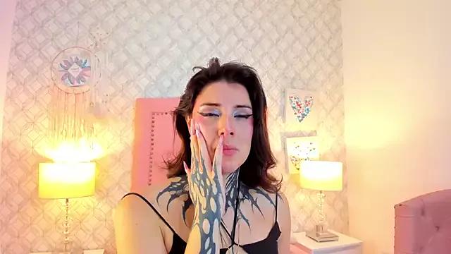 Private mystikdoll on StripChat