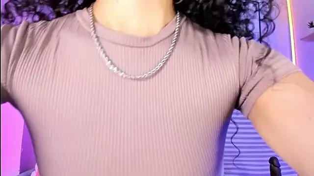 naia_xo on StripChat 