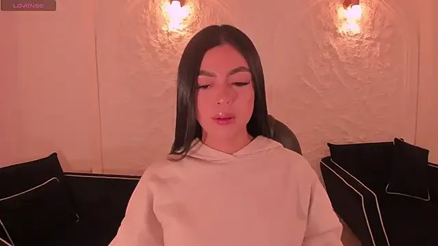 NataliaGaret on StripChat 