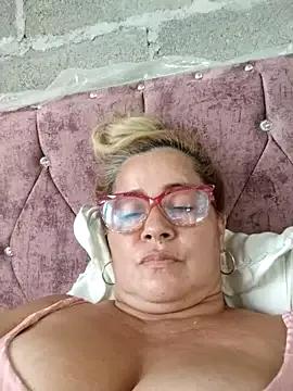 natally_ross21 on StripChat 