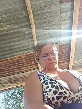 natally_ross21 on StripChat 