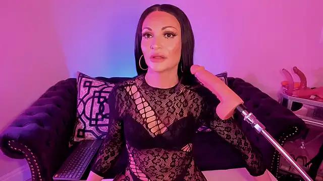 NatashaxoBangs on StripChat 