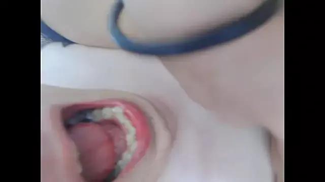 nene_teacher on StripChat 