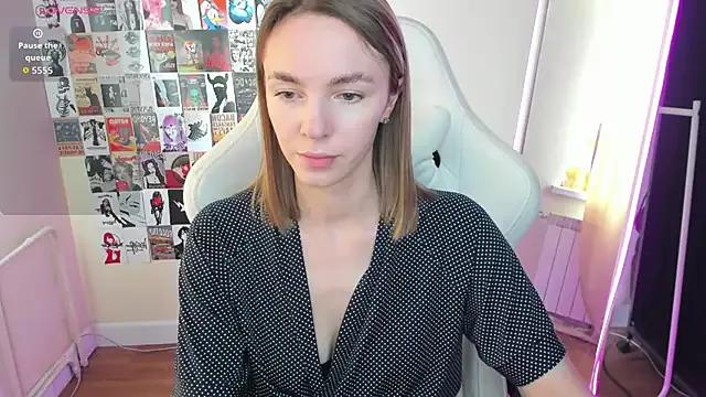 NessaDiazz on StripChat 