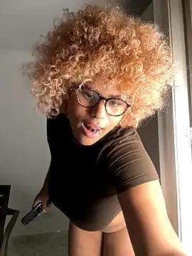 niki_wild18 on StripChat