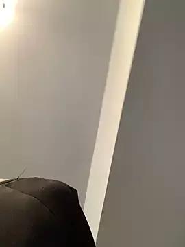 Freechat ninaperry777 on StripChat