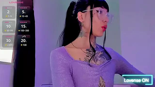 NinaVall on StripChat 