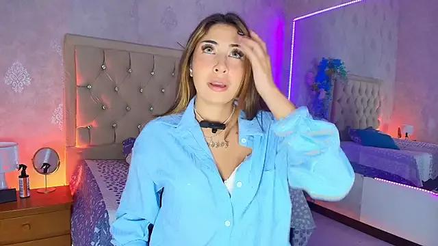 Freechat nini_love01 on StripChat