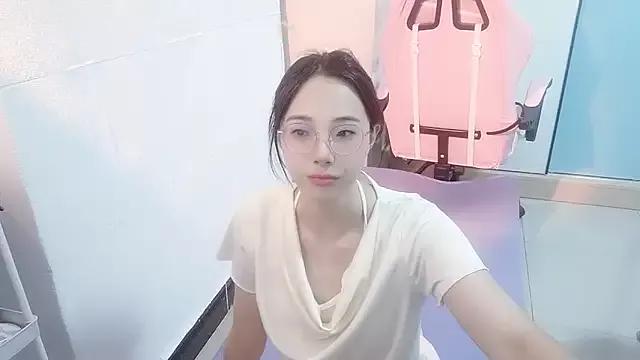 ooo___mimi on StripChat 
