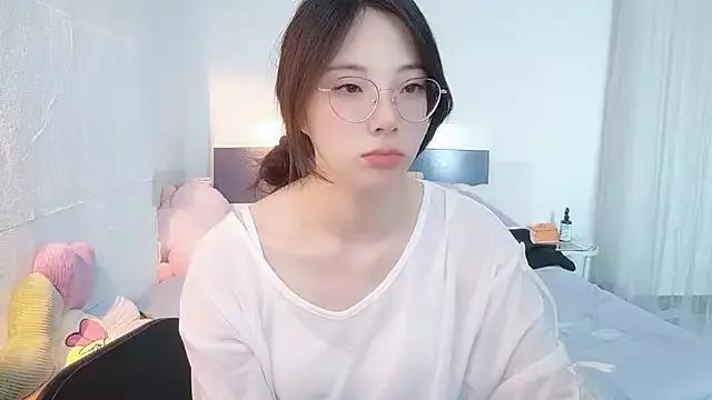 ooo___mimi on StripChat 