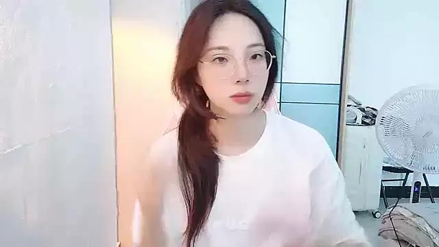 ooo___mimi on StripChat 