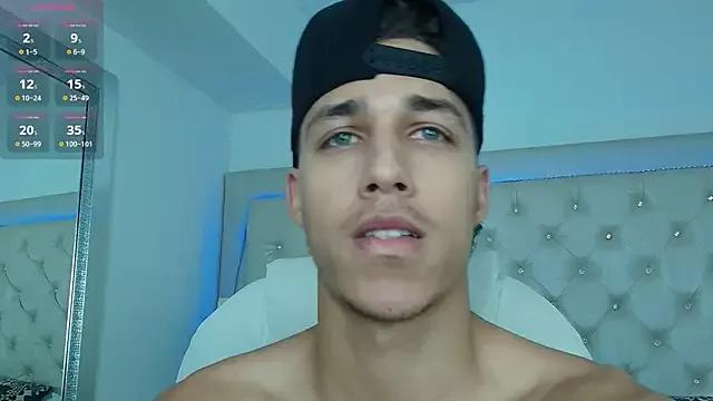 orionblaze69_ on StripChat 