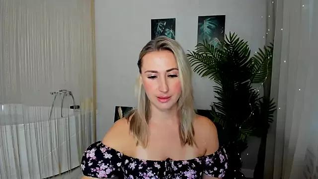 PassionGlow on StripChat 