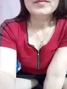 Phoebe-e on StripChat