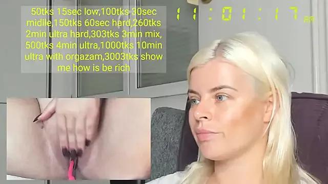 queenofthenighttt on StripChat 