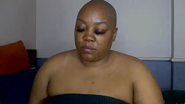 QUEENxJESSI on StripChat 