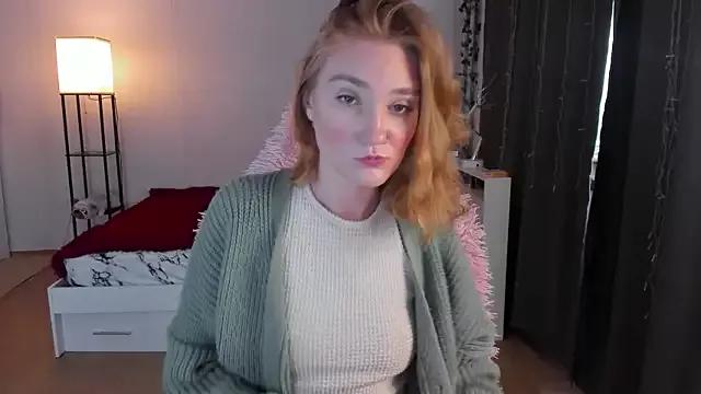 Freechat ReddHotPipper on StripChat