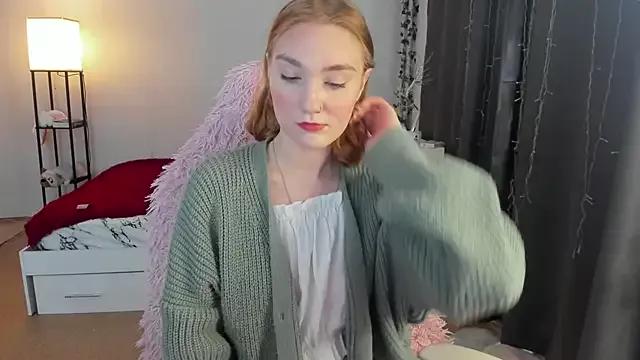 Freechat ReddHotPipper on StripChat