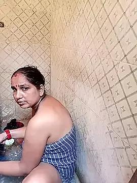 reemacouple007 on StripChat 