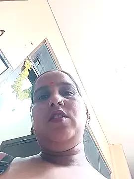 reemacouple007 on StripChat 