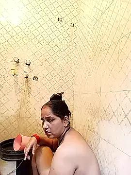reemacouple007 on StripChat 