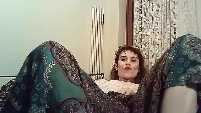 Freechat Regina_5 on StripChat
