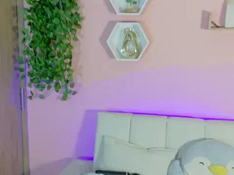 RosseMelody on StripChat 