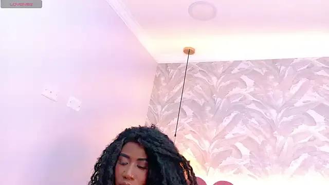 Rossie-Cameron on StripChat 
