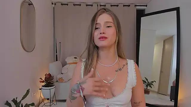 Freechat roxie_gates_ on StripChat