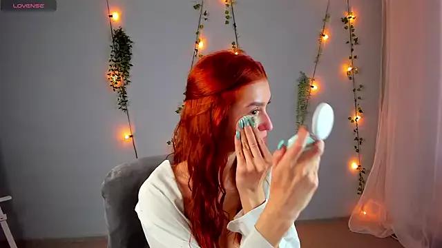 Sally_Biscuit on StripChat 
