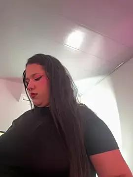 SamanthaDiamonds_ on StripChat 