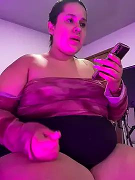 SamanthaDiamonds_ on StripChat 