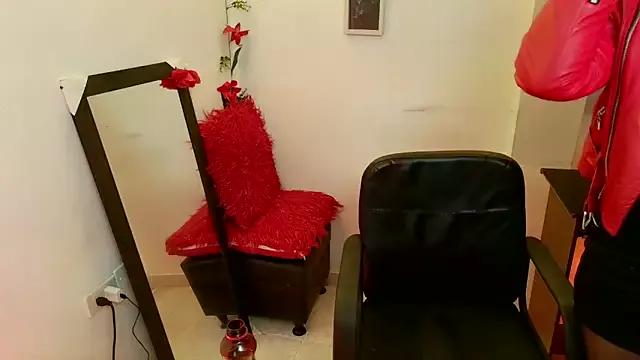 sapphire_lilac on StripChat 