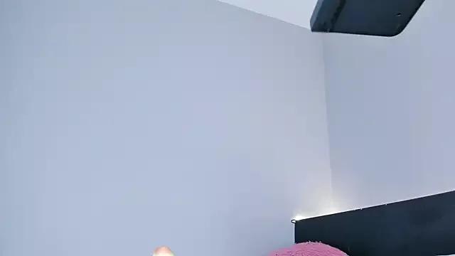 sara__jones_gh on StripChat 