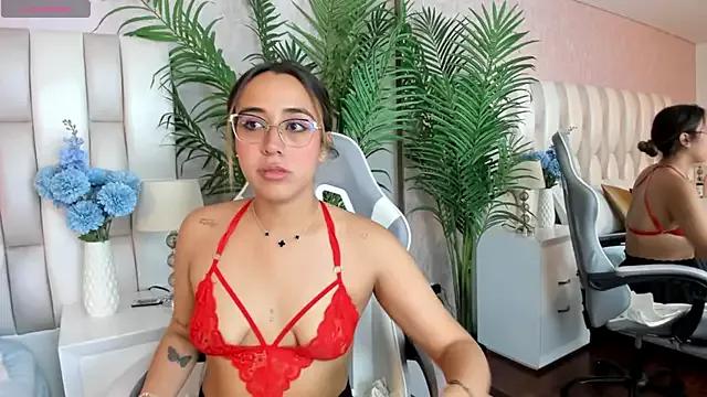 sara_ospina_ on StripChat
