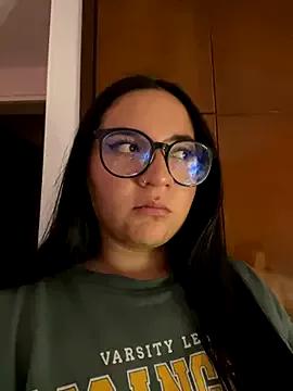 sara_roy04_ on StripChat 