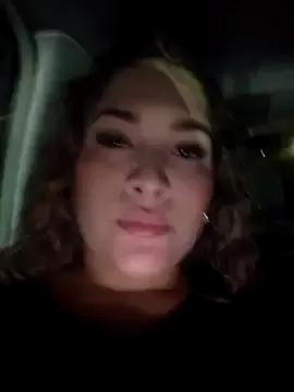 Sara_smiiith211 on StripChat 