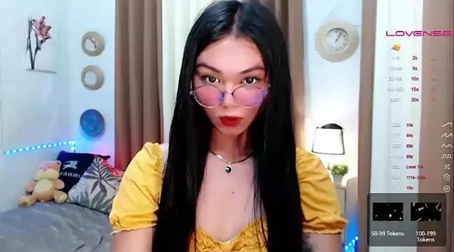 sassy_olivia on StripChat 
