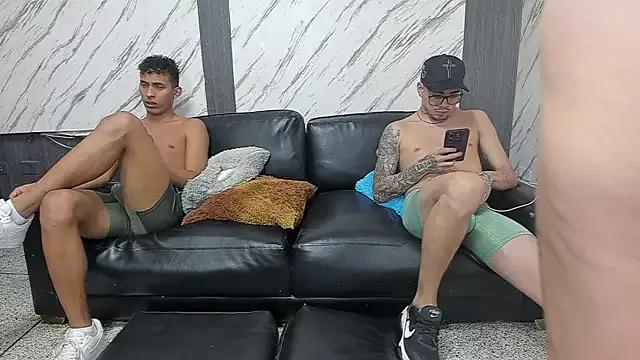 Savage_Room_X on StripChat 