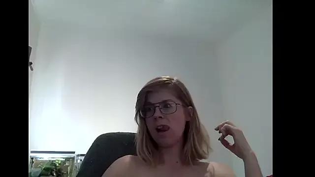 SavannaGirly on StripChat 