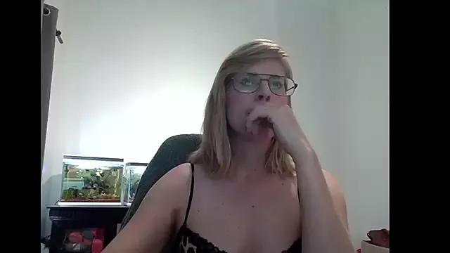 SavannaGirly on StripChat 