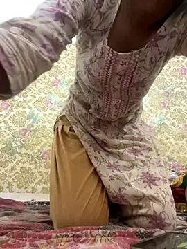 Freechat Sexykhushi041 on StripChat