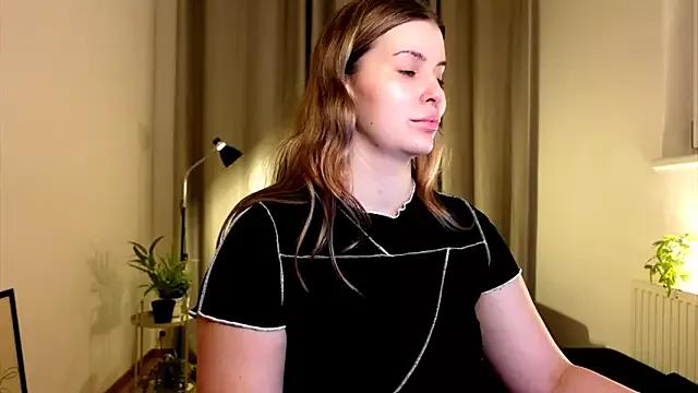 ShyHotNerd on StripChat 