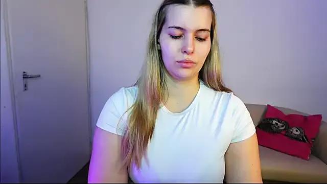 ShyHotNerd on StripChat