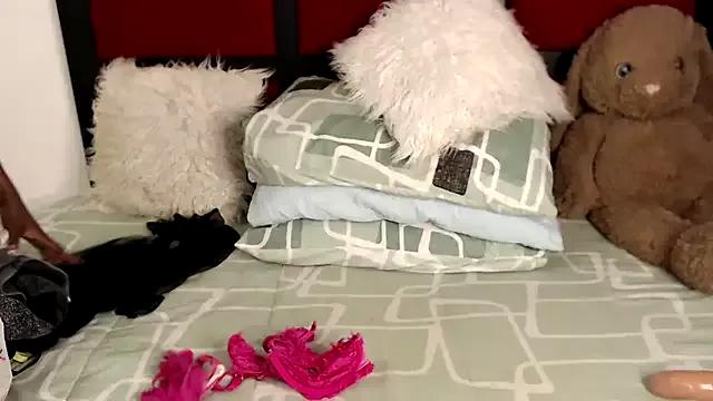 Freechat SlimRose24 on StripChat