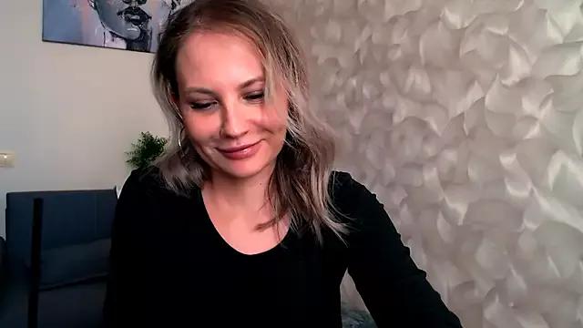 Sunny_bunny6 on StripChat 