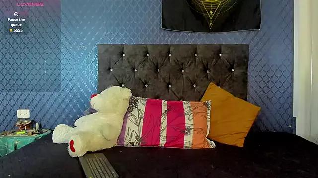 Sweet_Sariita on StripChat 