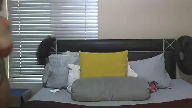 SweetBerryBliss on StripChat 