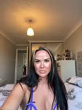Sweetbutnotinnocent on StripChat 